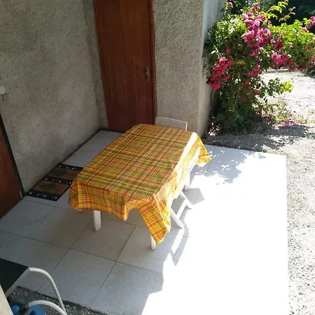 Apartment Bel Au Rez De Chaussee D'un Jarrier